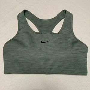NIKE Dri-Fit Women’s Sports bra, Activewear. Size M. NWOT.